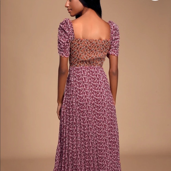 NWOT En Saison Affectionate Purple Floral Print Ruffled Midi Dress! - Picture 4 of 7